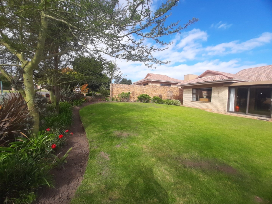 3 Bedroom Property for Sale in Heather Park Western Cape
